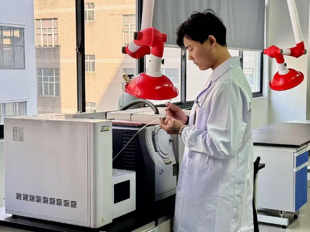 甲醛检测公司甲醛残留衣物竟让孩子皮肤问题频发